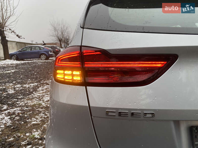 Универсал Kia Ceed 2019 в Луцке