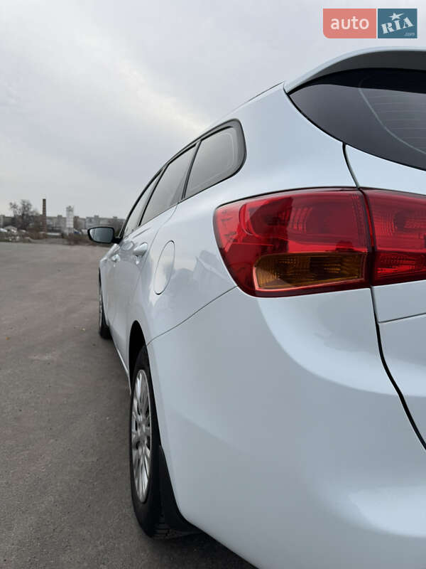 Универсал Kia Ceed 2013 в Днепре