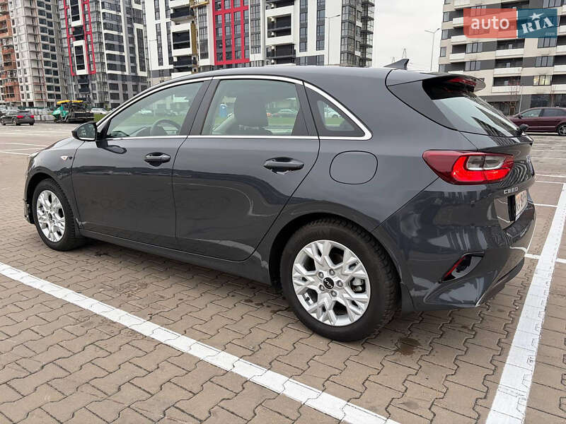 Хетчбек Kia Ceed 2022 в Києві