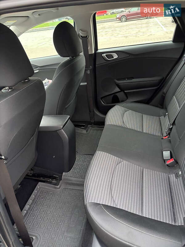 Хетчбек Kia Ceed 2022 в Києві