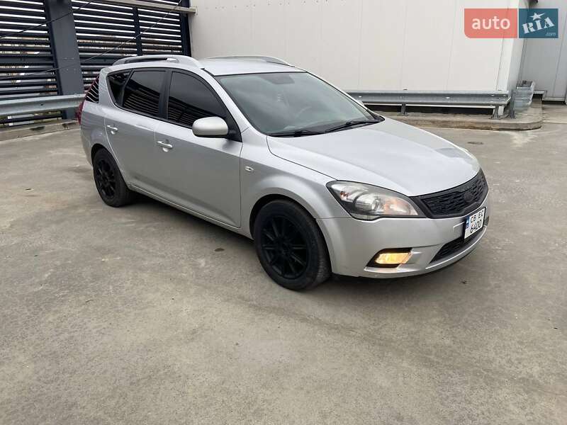 Универсал Kia Ceed 2010 в Киеве