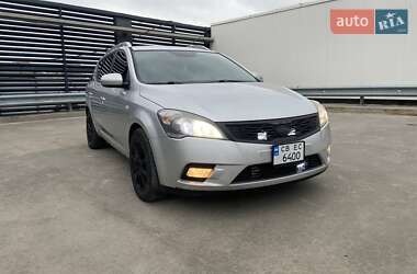 Универсал Kia Ceed 2010 в Киеве