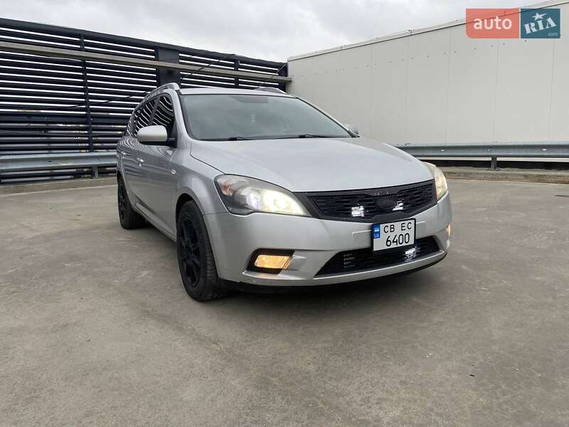 Универсал Kia Ceed 2010 в Киеве