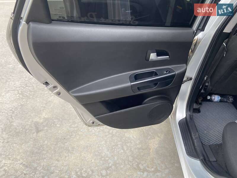 Универсал Kia Ceed 2010 в Киеве