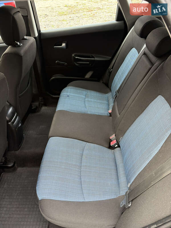 Хэтчбек Kia Ceed 2010 в Белой Церкви