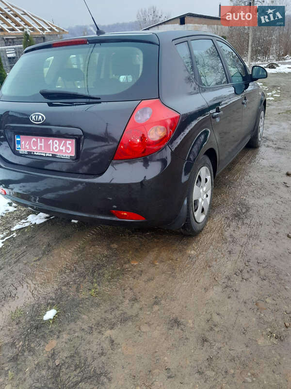 Хэтчбек Kia Ceed 2008 в Ивано-Франковске