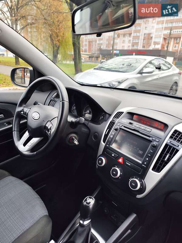 Универсал Kia Ceed 2010 в Белой Церкви