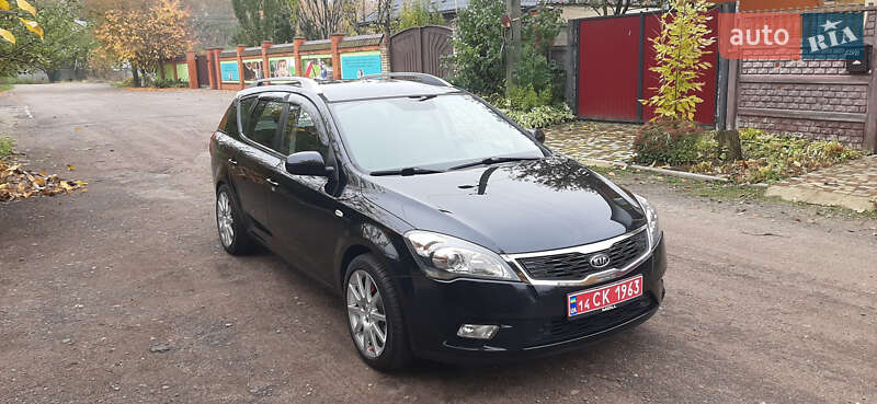 Універсал Kia Ceed 2010 в Чернігові