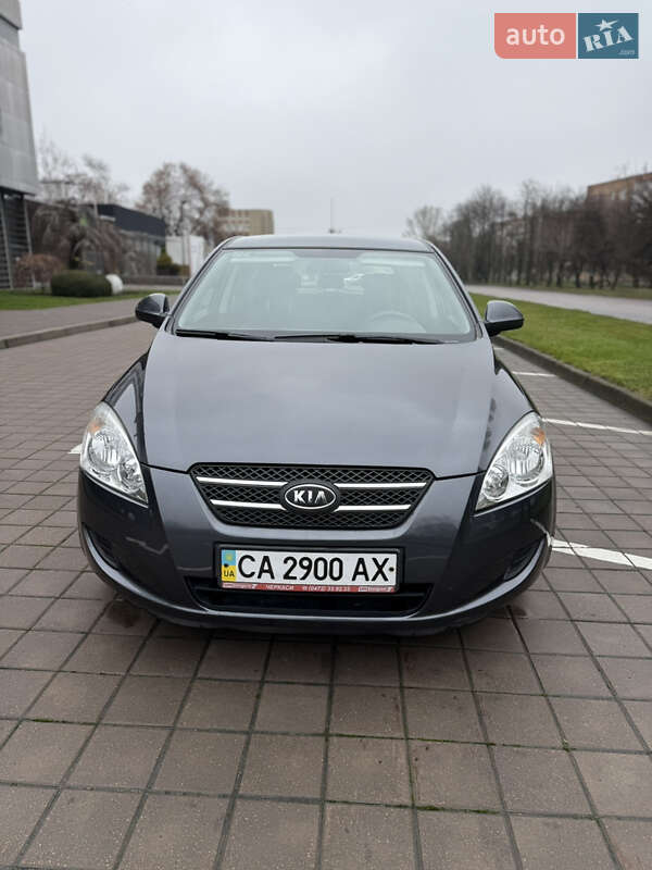 Хэтчбек Kia Ceed 2008 в Черкассах