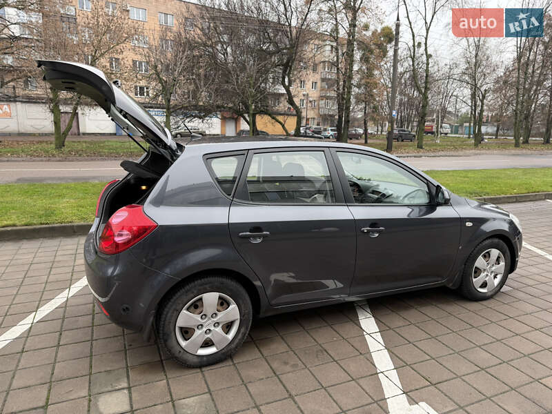 Хэтчбек Kia Ceed 2008 в Черкассах