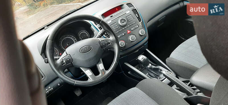 Універсал Kia Ceed 2010 в Чернігові