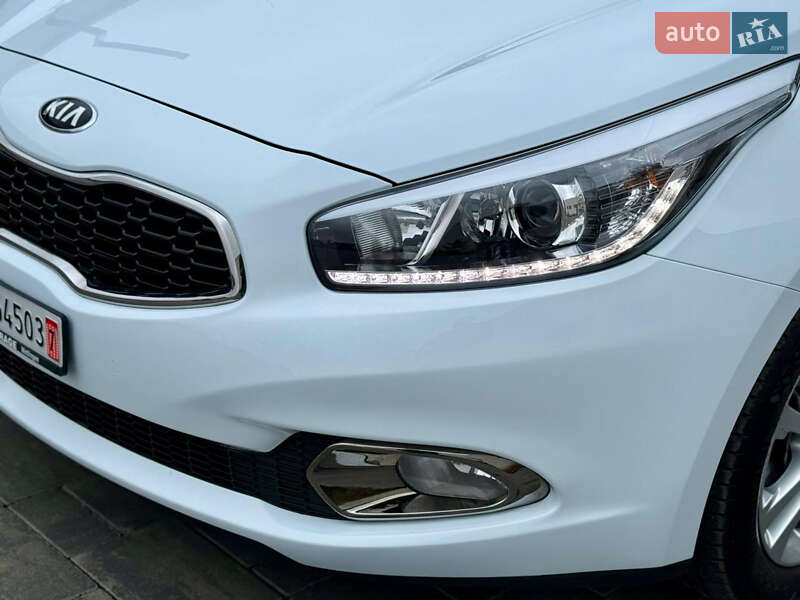 Универсал Kia Ceed 2015 в Луцке