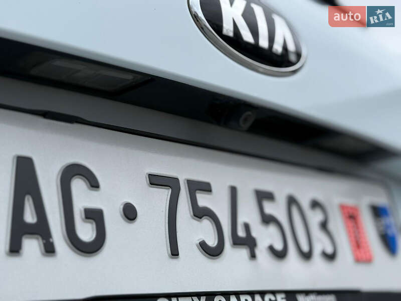 Универсал Kia Ceed 2015 в Луцке