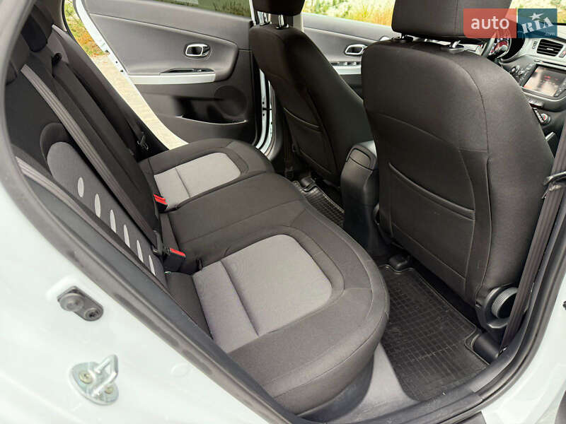 Универсал Kia Ceed 2015 в Луцке