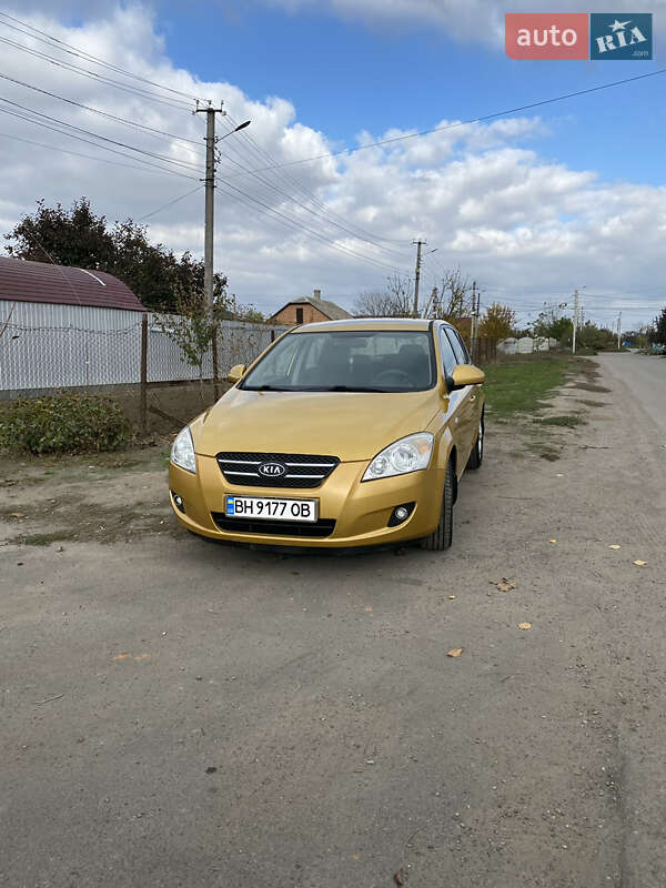 Хетчбек Kia Ceed 2008 в Ізмаїлі