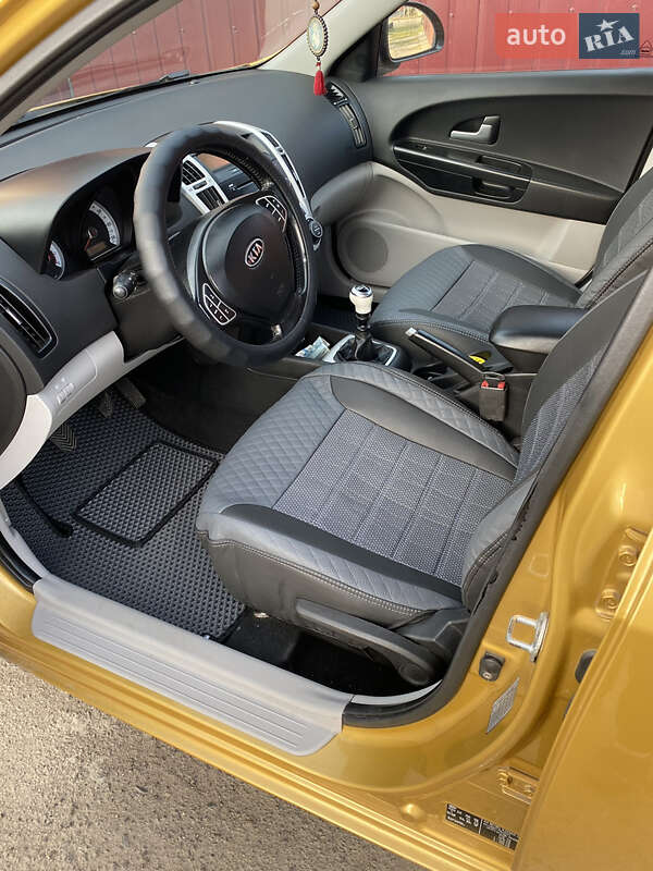 Хетчбек Kia Ceed 2008 в Ізмаїлі