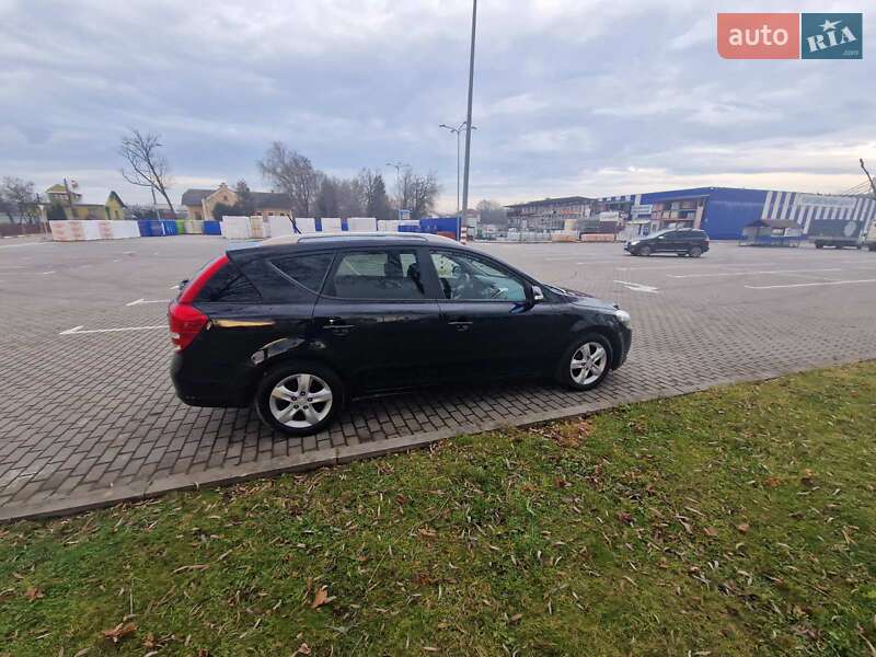 Універсал Kia Ceed 2011 в Коломиї