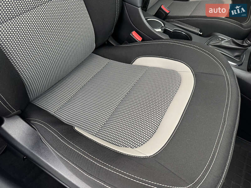 Хетчбек Kia Ceed 2015 в Києві