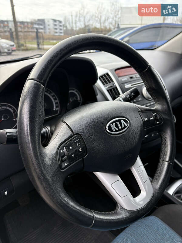 Хэтчбек Kia Ceed 2011 в Белой Церкви