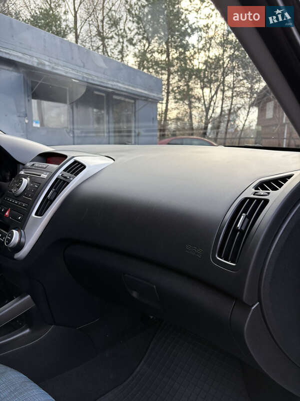 Хэтчбек Kia Ceed 2011 в Белой Церкви