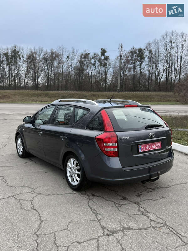 Универсал Kia Ceed 2009 в Лубнах