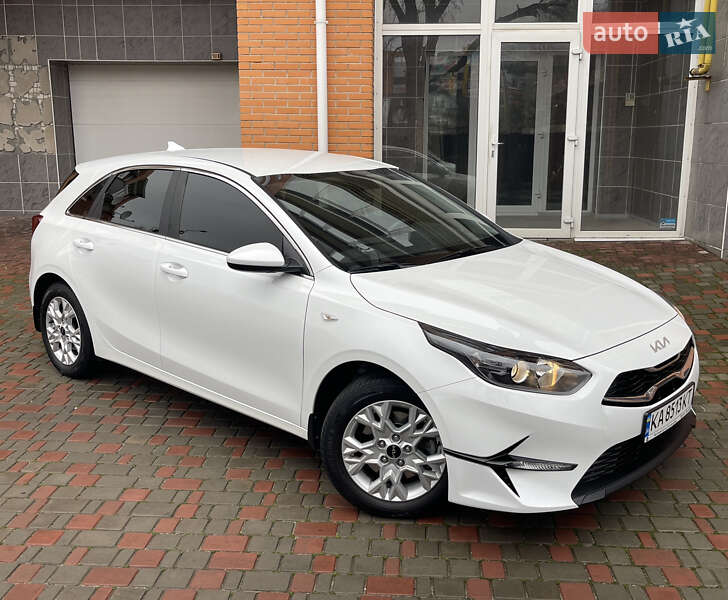 Хетчбек Kia Ceed 2023 в Києві фото 17 Хетчбек Kia Ceed 2023 в Києві