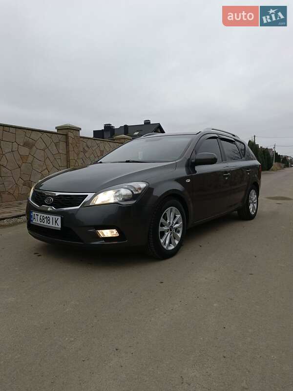 Универсал Kia Ceed 2011 в Ивано-Франковске