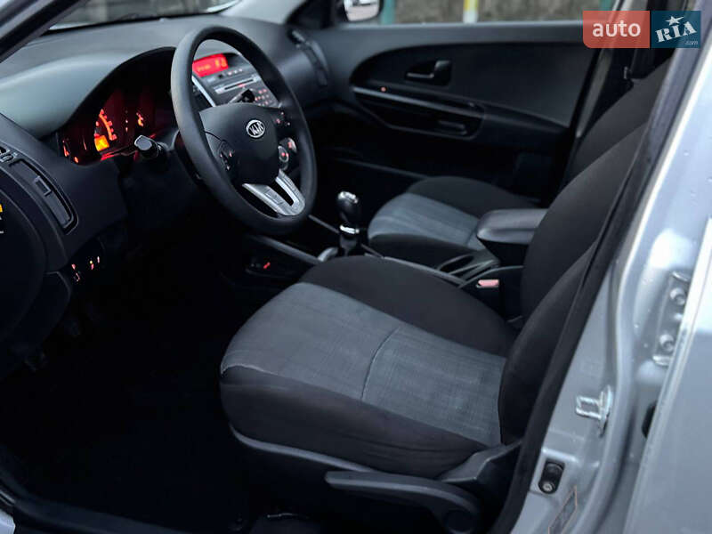 Универсал Kia Ceed 2013 в Дрогобыче фото 84 Универсал Kia Ceed 2013 в Дрогобыче