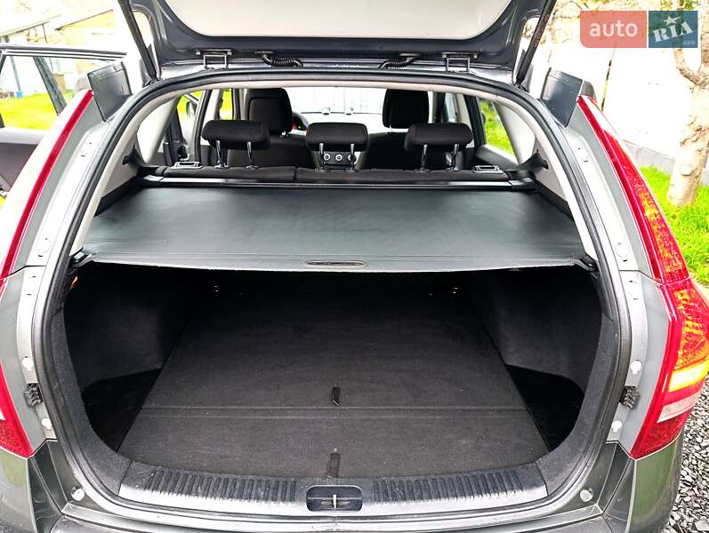 Универсал Kia Ceed 2011 в Луцке