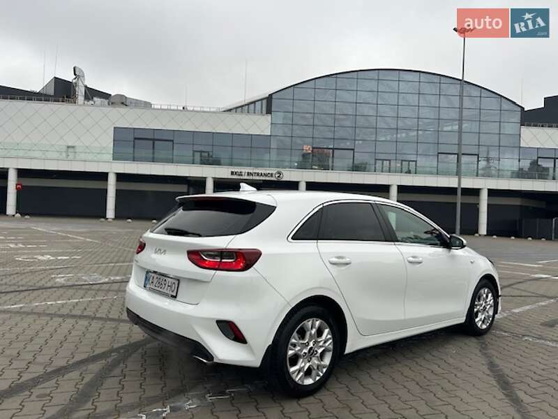 Хэтчбек Kia Ceed 2022 в Киеве