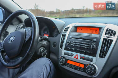 Хэтчбек Kia Ceed 2008 в Ивано-Франковске