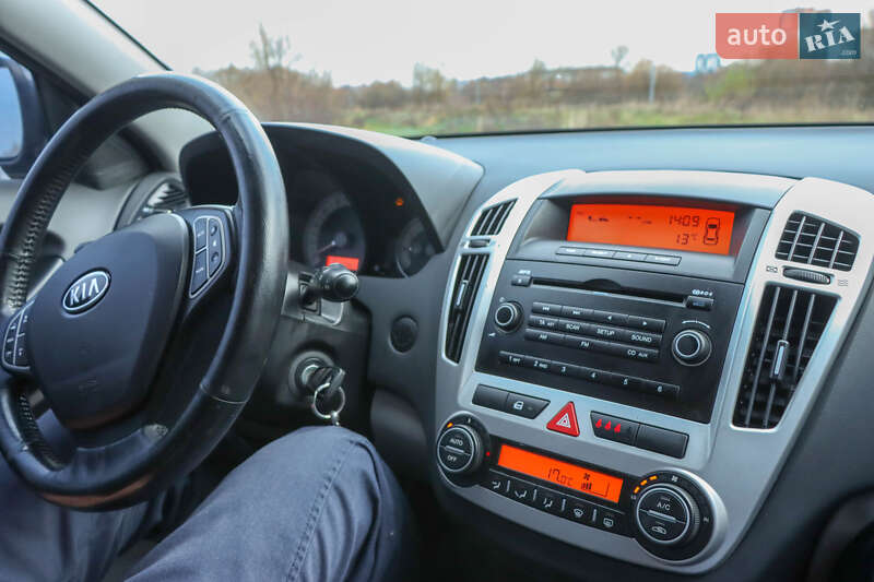 Хэтчбек Kia Ceed 2008 в Ивано-Франковске