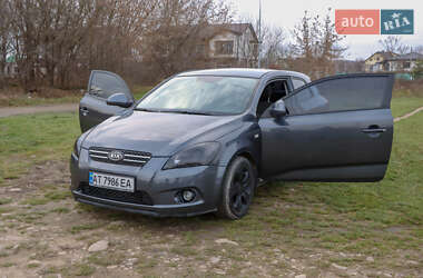 Хэтчбек Kia Ceed 2008 в Ивано-Франковске