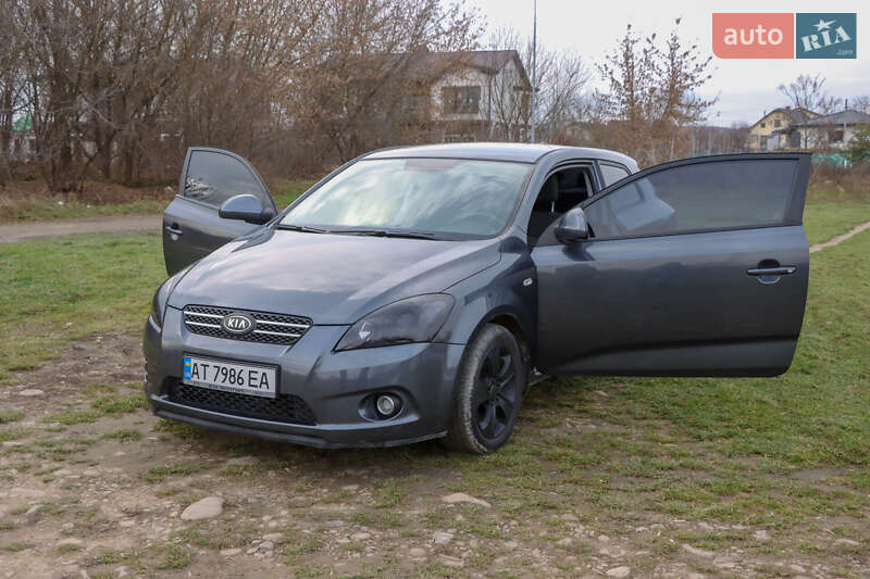 Хэтчбек Kia Ceed 2008 в Ивано-Франковске