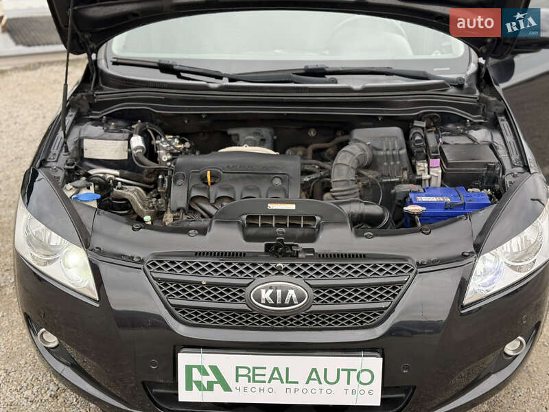 Хетчбек Kia Ceed 2008 в Кропивницькому