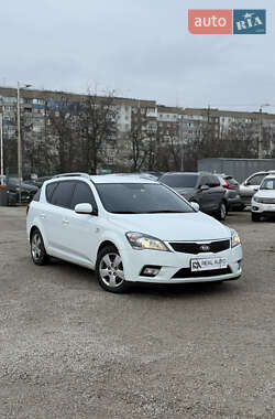 Универсал Kia Ceed 2010 в Кропивницком