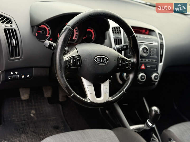 Универсал Kia Ceed 2010 в Кропивницком