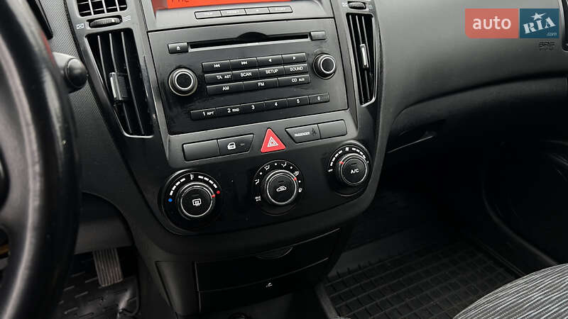 Универсал Kia Ceed 2008 в Львове