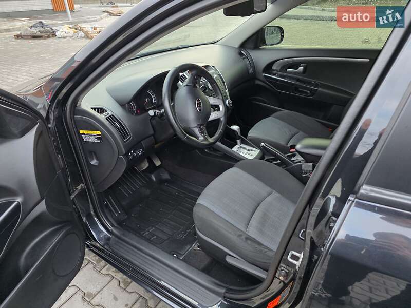 Універсал Kia Ceed 2010 в Кривому Розі