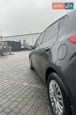 Хэтчбек Kia Ceed 2013 в Мукачево
