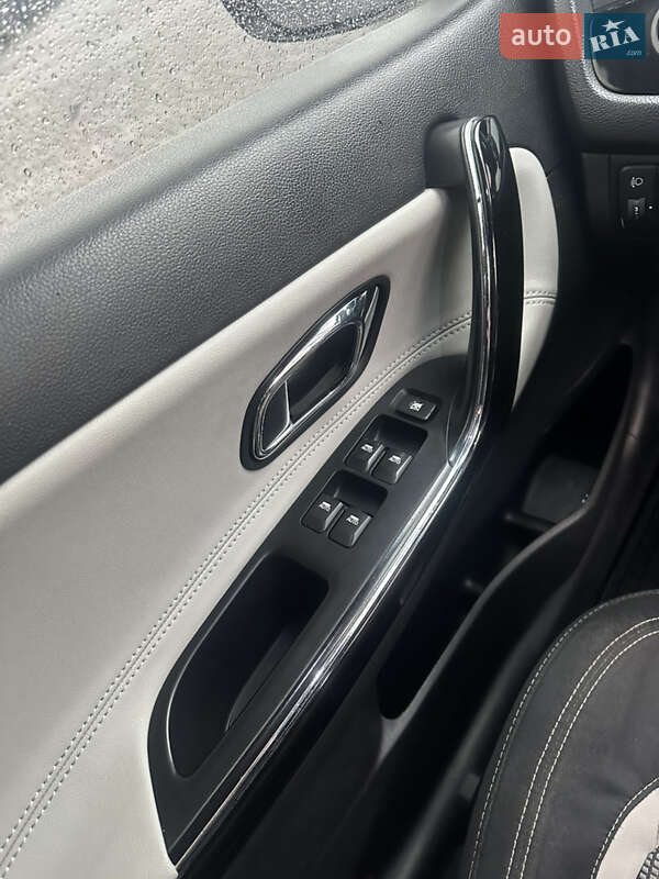 Хэтчбек Kia Ceed 2013 в Мукачево
