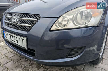 Хэтчбек Kia Ceed 2009 в Черновцах