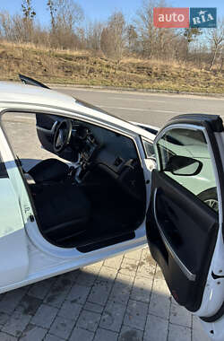 Хэтчбек Kia Ceed 2012 в Львове