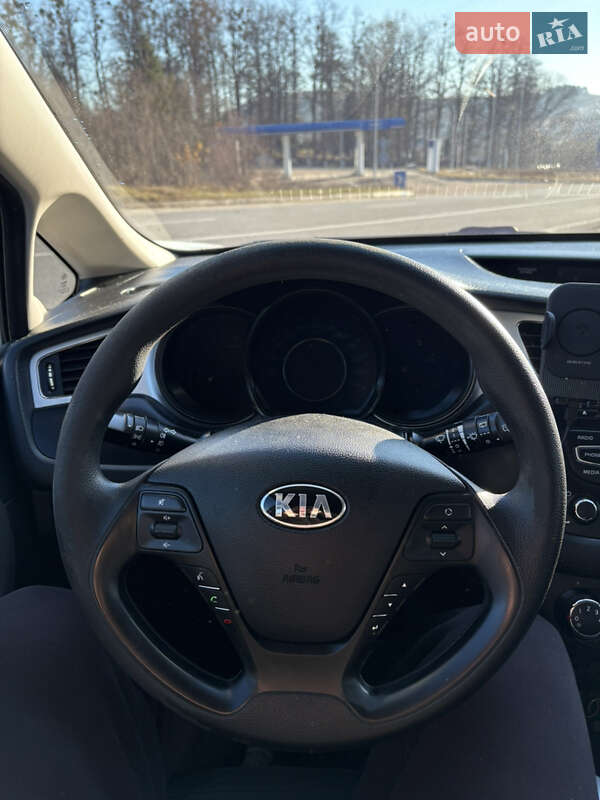Хэтчбек Kia Ceed 2012 в Львове