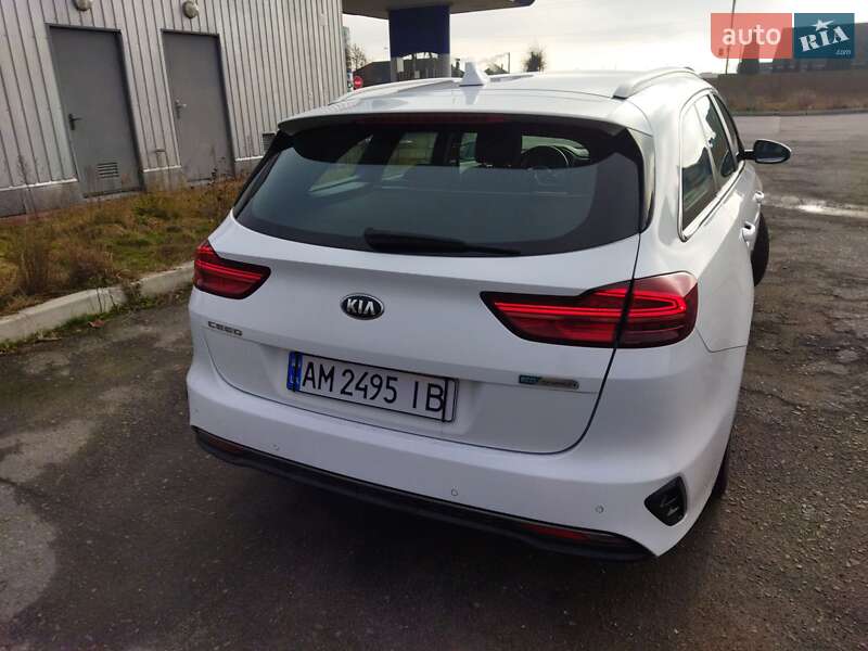 Универсал Kia Ceed 2021 в Звягеле