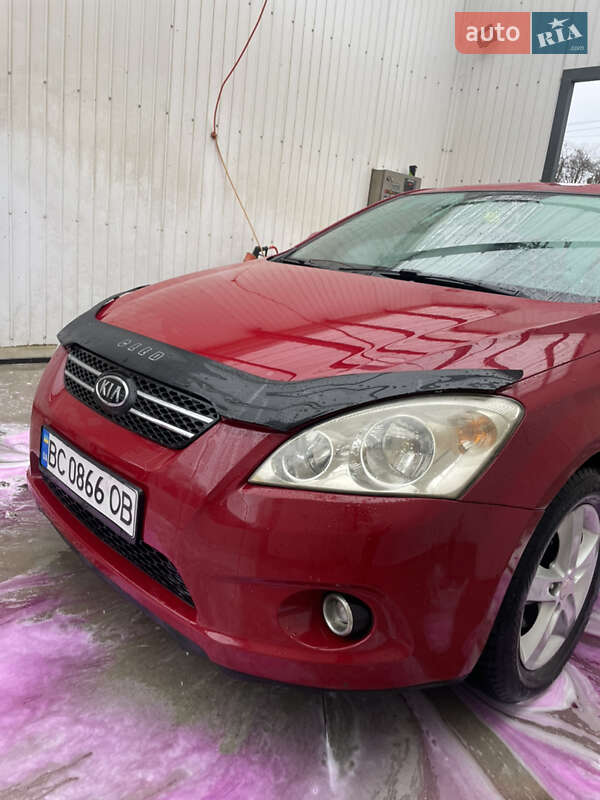 Хэтчбек Kia Ceed 2008 в Дрогобыче