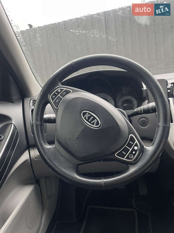 Хэтчбек Kia Ceed 2008 в Дрогобыче