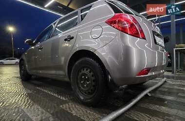 Хэтчбек Kia Ceed 2007 в Ужгороде