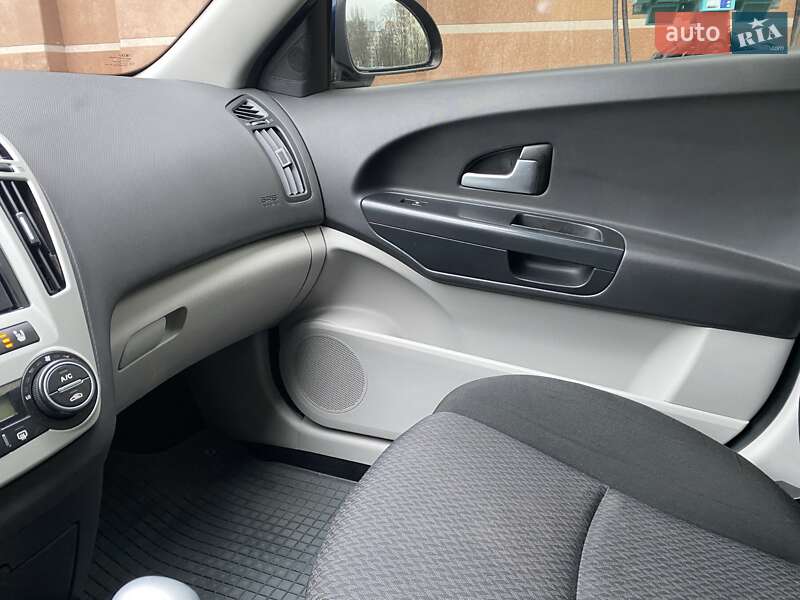 Универсал Kia Ceed 2008 в Одессе