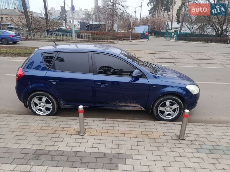 Хетчбек Kia Ceed 2008 в Києві